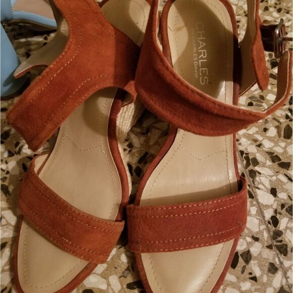 Breckelles and charles David shoe bundle - Picture 5 of 8